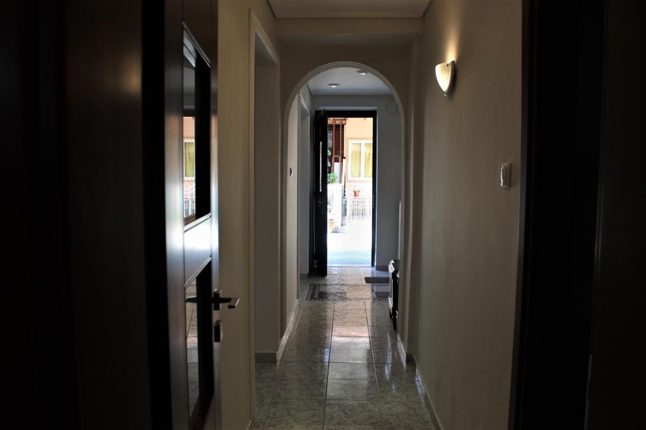 The Vacationer Apartment Agria Bagian luar foto